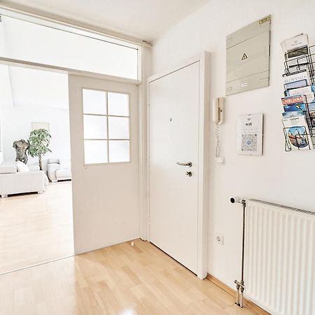 Matic Spacious Modern Apartment 卢布尔雅那 外观 照片